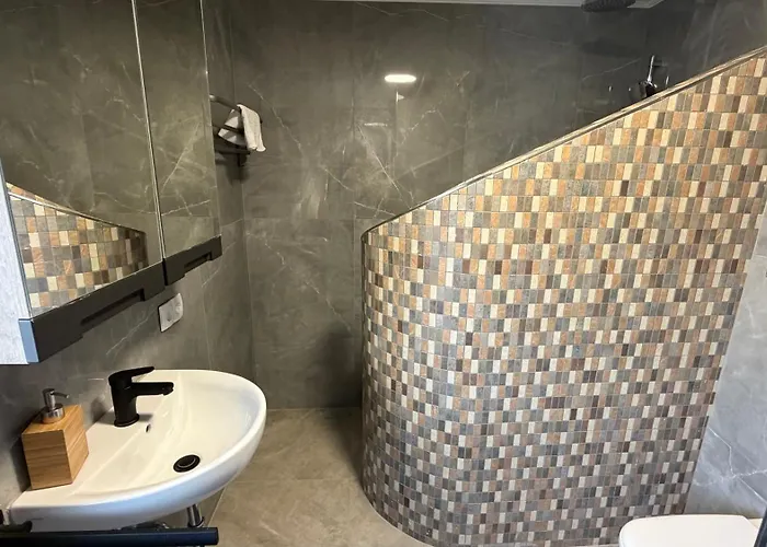 Moderne Maisonette-wohnung Mit Garten In Fuer 7 Personen Appartement