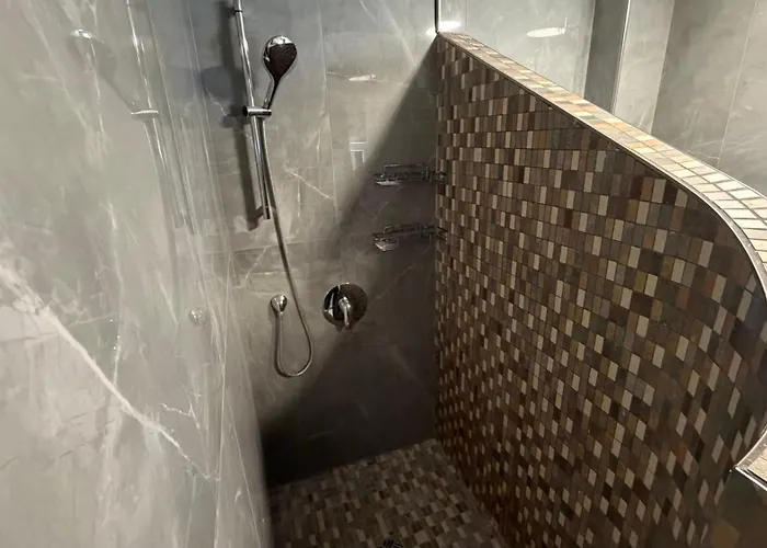 Moderne Maisonette-wohnung Mit Garten In Fuer 7 Personen * Niestetal